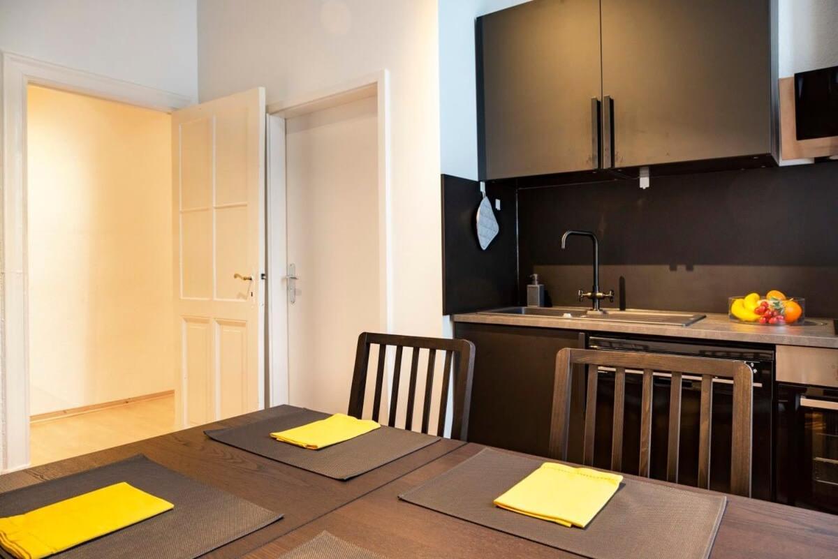 Spacious Family Apartment At Mauerpark Plus Selfcheckin Berlin Exterior photo
